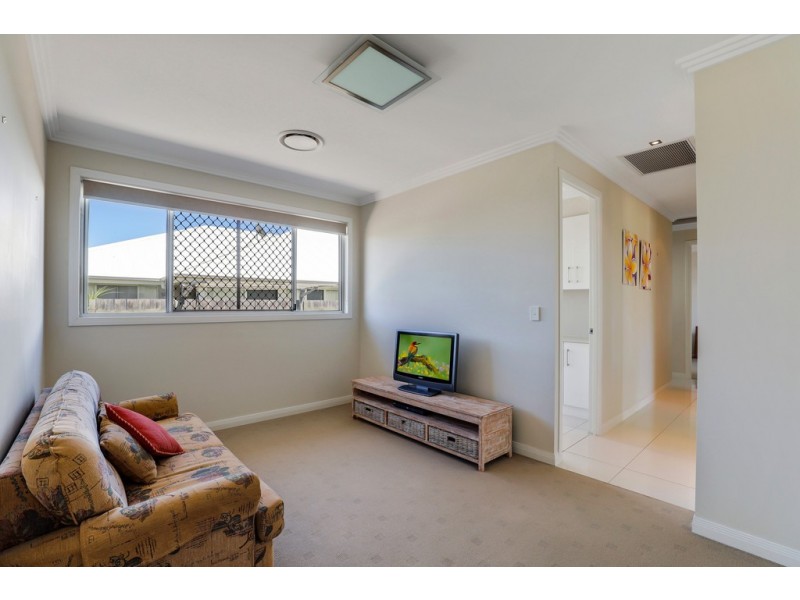 6 Stedman Street, Middle Ridge QLD 4350