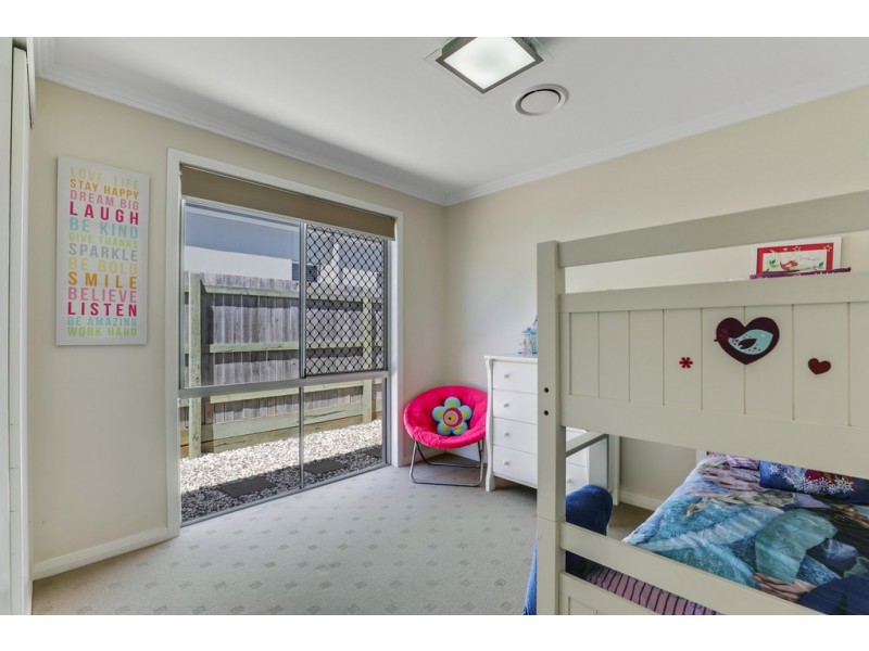 6 Stedman Street, Middle Ridge QLD 4350