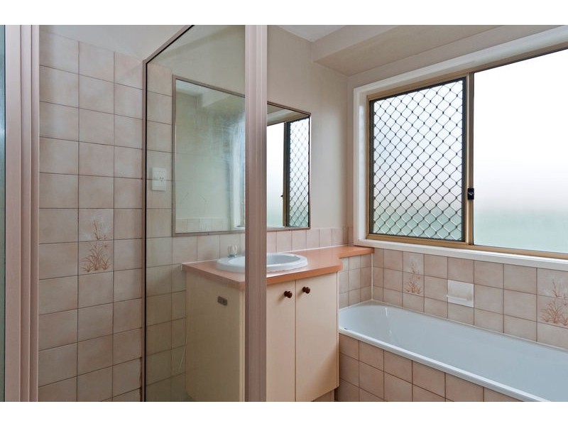 31 Stumm Street, Kearneys Spring QLD 4350