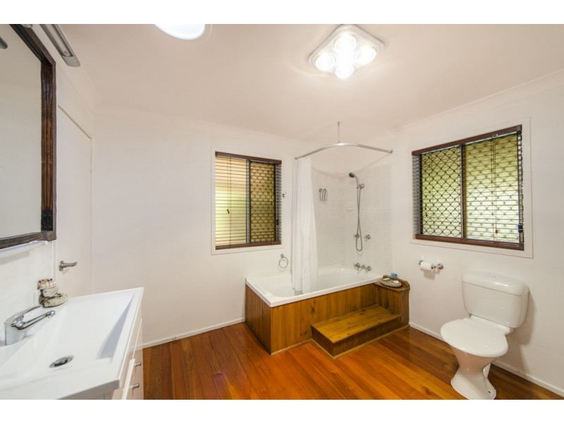 33 Dunmore Street, East Toowoomba QLD 4350
