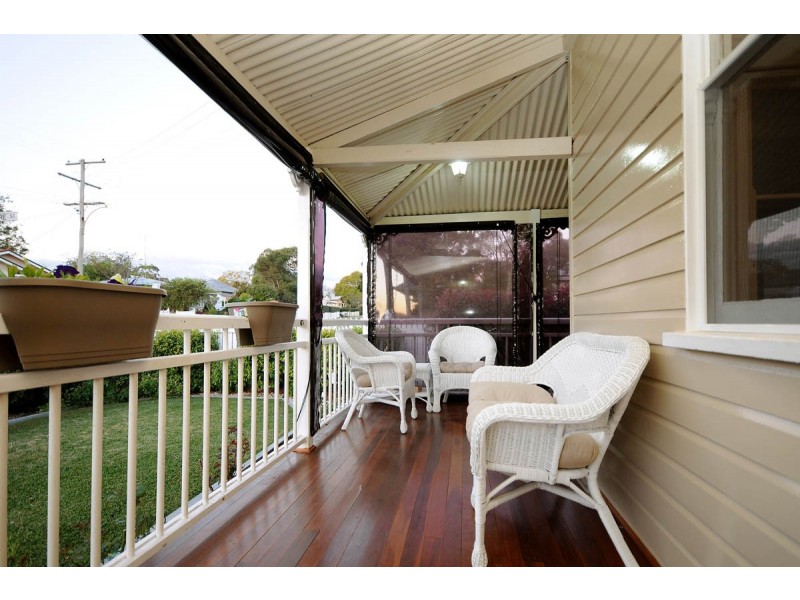 30 Dunmore Street, East Toowoomba QLD 4350