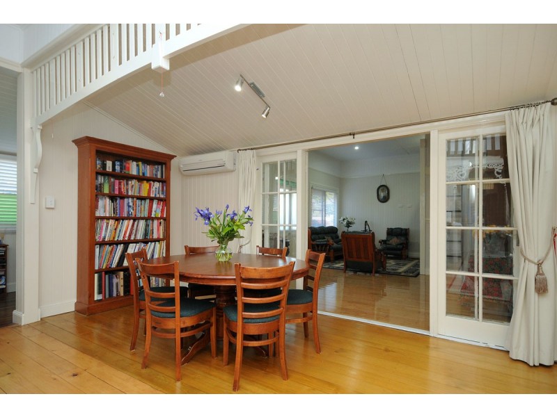 30 Dunmore Street, East Toowoomba QLD 4350