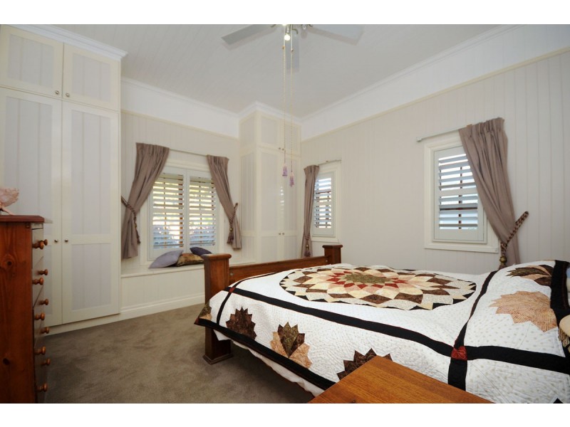 30 Dunmore Street, East Toowoomba QLD 4350