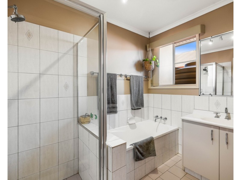 21 Gundry Court, Kearneys Spring QLD 4350