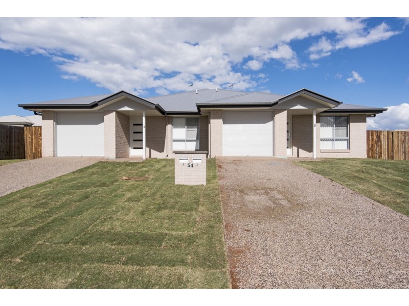 2/54 Sanctuary Drive, Cranley QLD 4350
