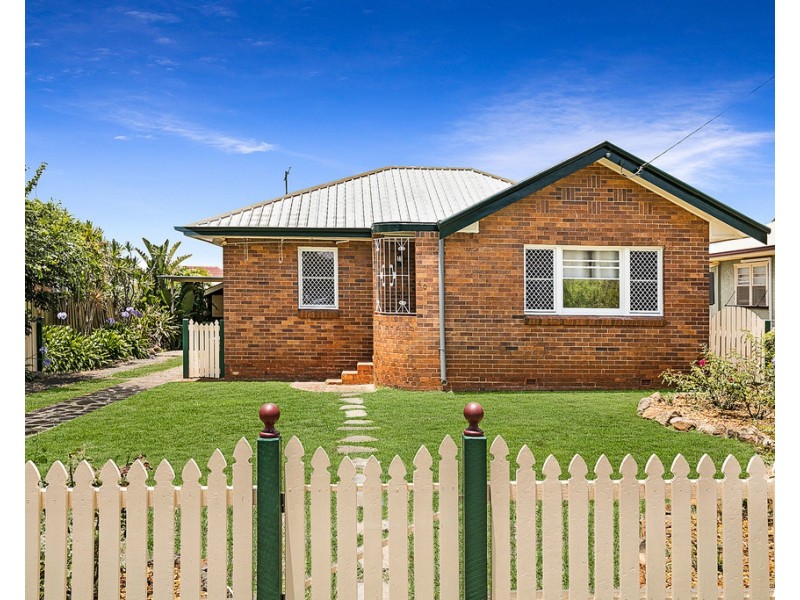 40 Justin Street, Harristown QLD 4350