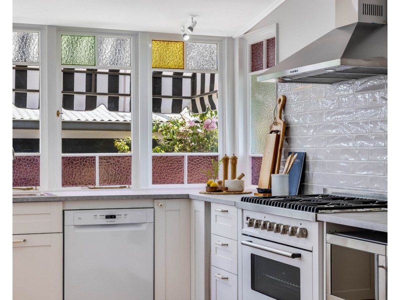 8 Pitt Street, East Toowoomba QLD 4350