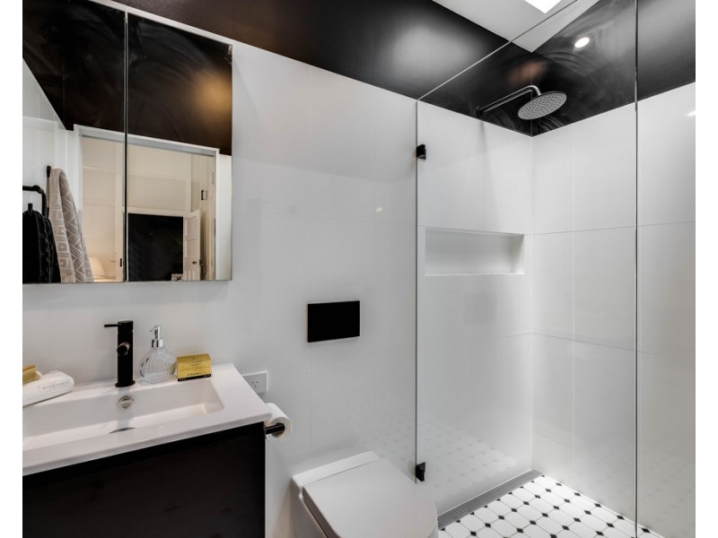 8 Pitt Street, East Toowoomba QLD 4350