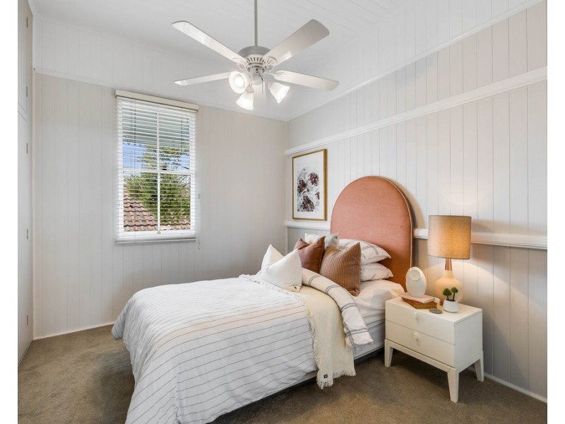 8 Pitt Street, East Toowoomba QLD 4350