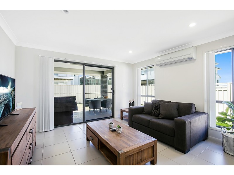 4 Carlin Street, Glenvale QLD 4350