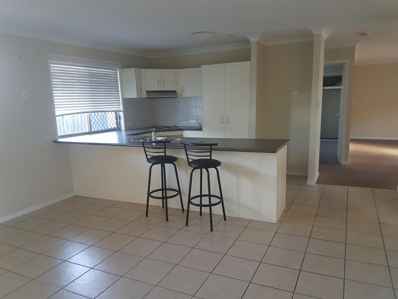 93 Hogg Street, Cranley QLD 4350
