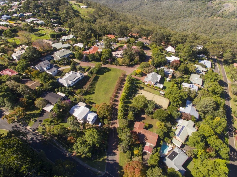 House 10/46a Mackenzie Street “Parkwood Estate”, Mount Lofty QLD 4350