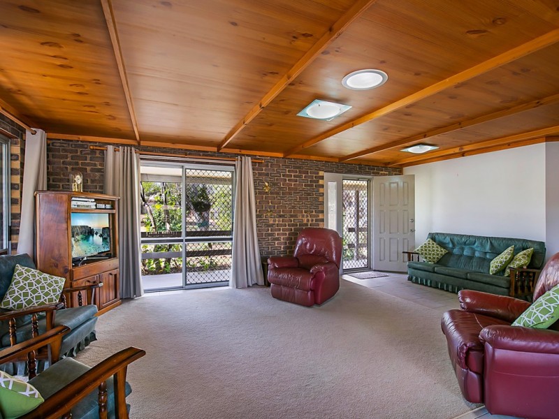 17 Ansett Court, Wilsonton QLD 4350