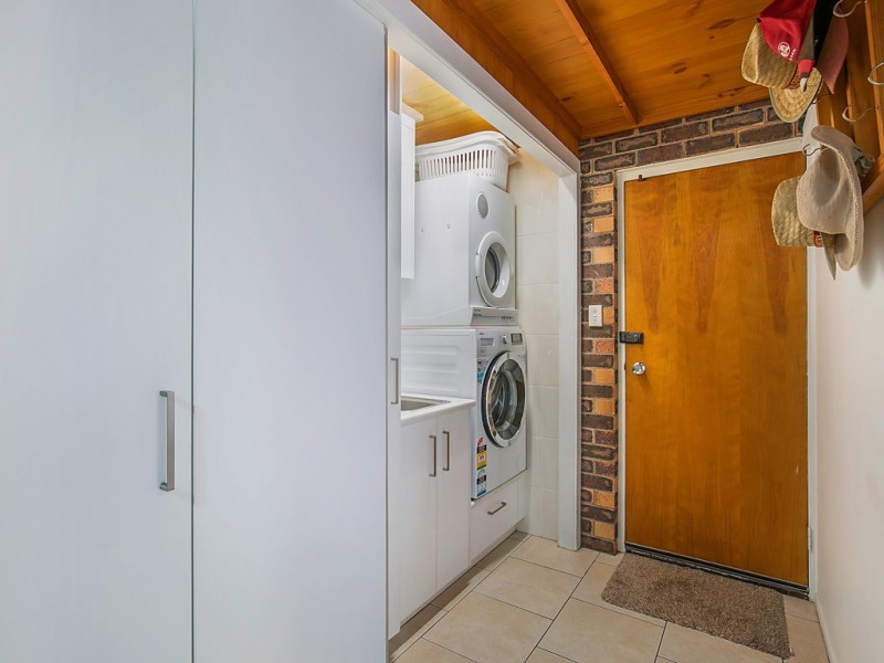 17 Ansett Court, Wilsonton QLD 4350