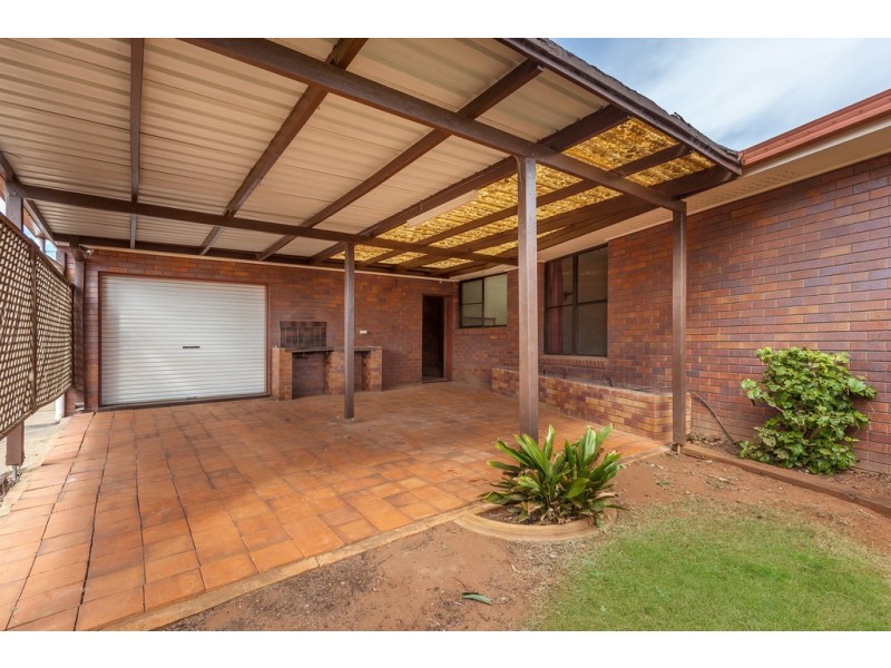 11 Batten Court, Wilsonton QLD 4350