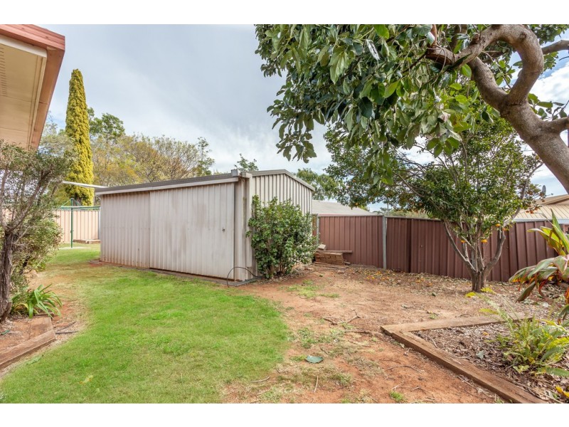 11 Batten Court, Wilsonton QLD 4350