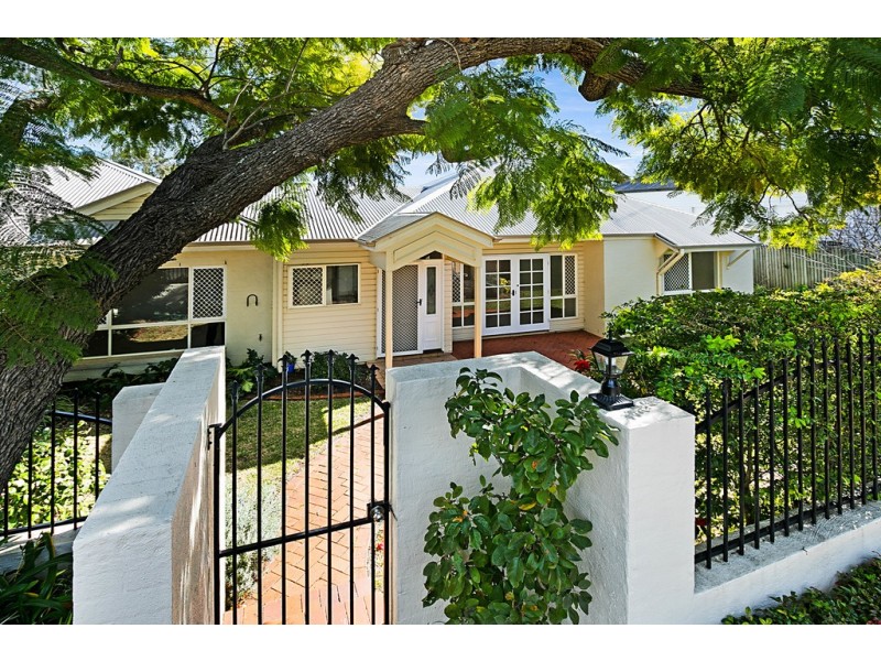 ‘The Mews on Mary Street’  2/83 Mary Street, East Toowoomba QLD 4350