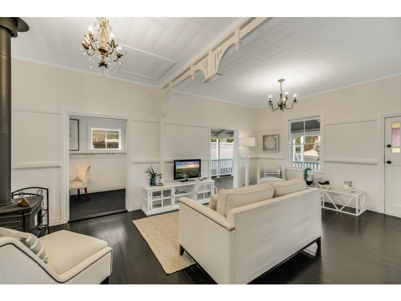 1 Kennedy Street, North Toowoomba QLD 4350