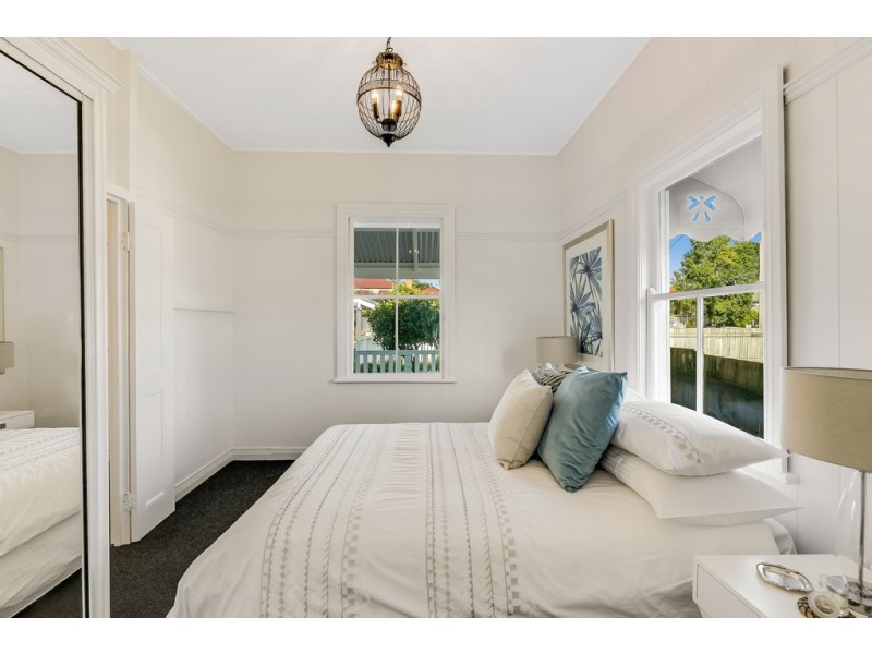 1 Kennedy Street, North Toowoomba QLD 4350