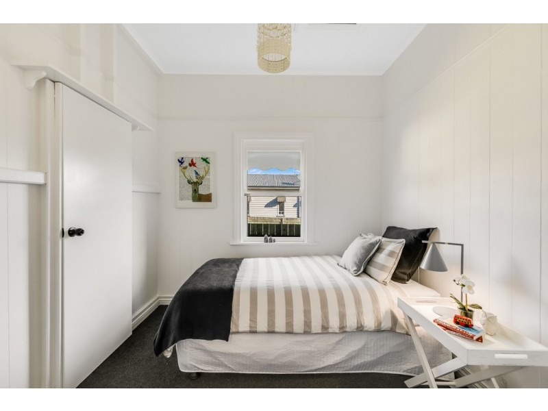 1 Kennedy Street, North Toowoomba QLD 4350