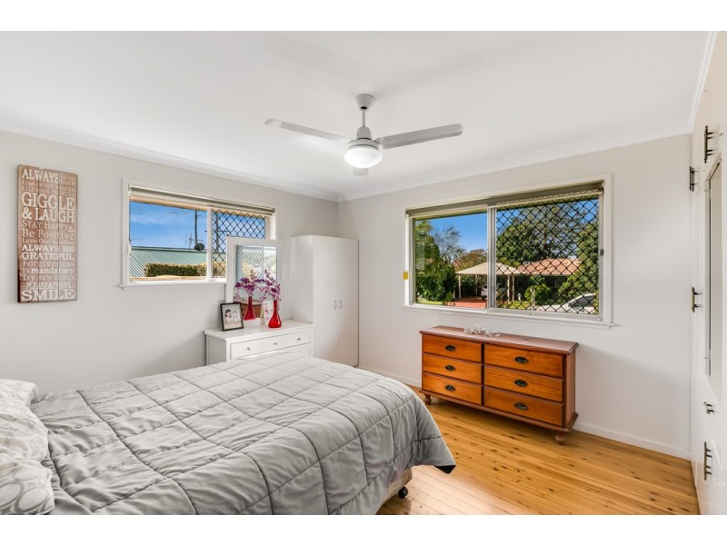 1 Jean Street, Harristown QLD 4350