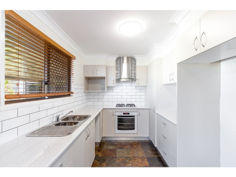 16 Seppelt Street, Wilsonton Heights QLD 4350