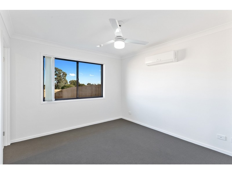 1/6 Weebah Place, Cambooya QLD 4358