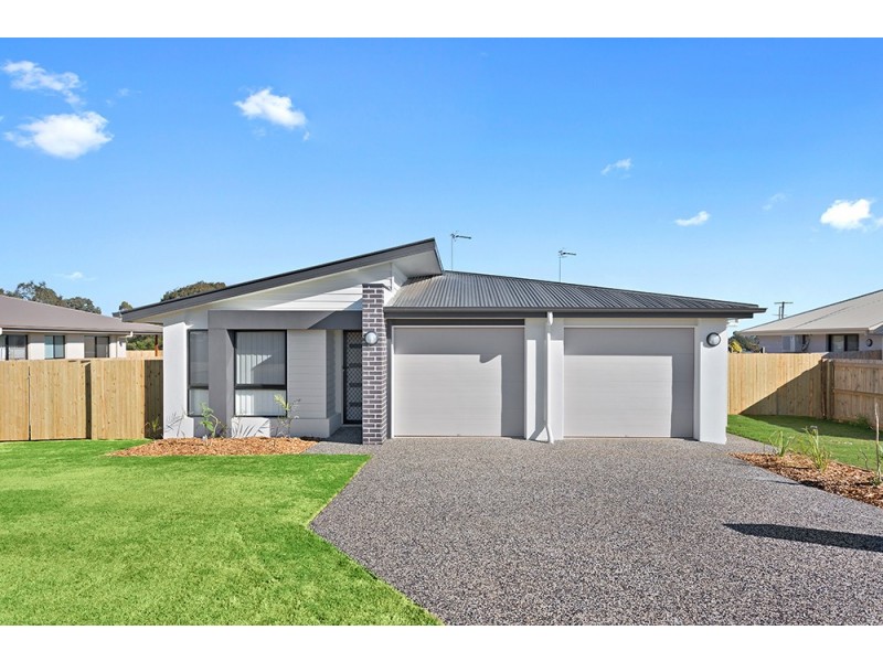 2/6 Weebah Place, Cambooya QLD 4358