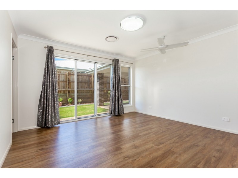 22 Neiwand Street, Kearneys Spring QLD 4350