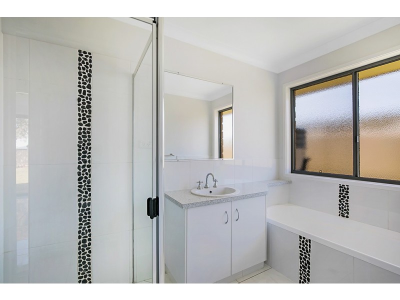 17 Whitman Street, Westbrook QLD 4350