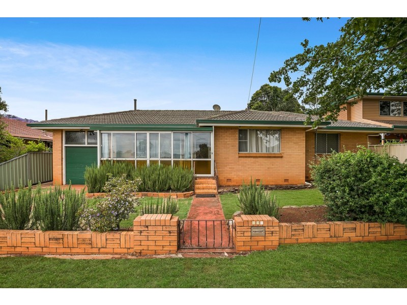 470 Alderley Street, Harristown QLD 4350