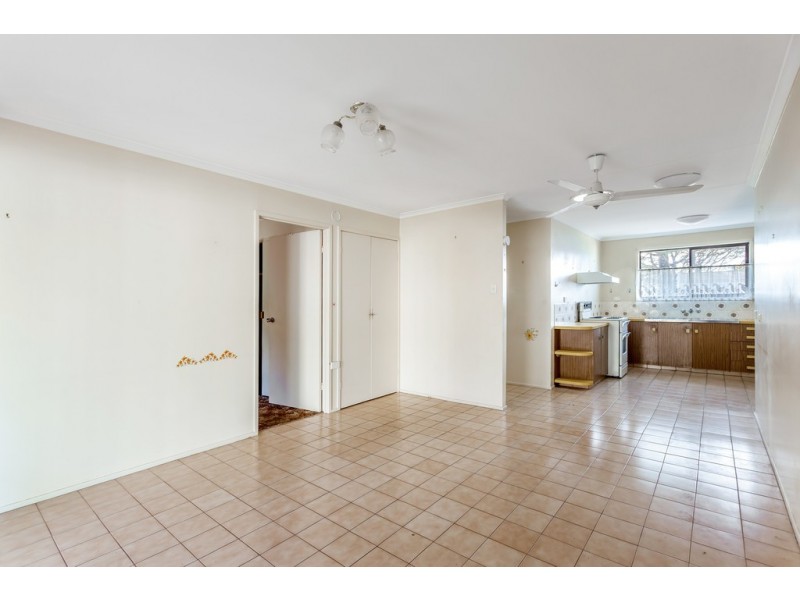 Unit 1/944 Ruthven Street, Kearneys Spring QLD 4350