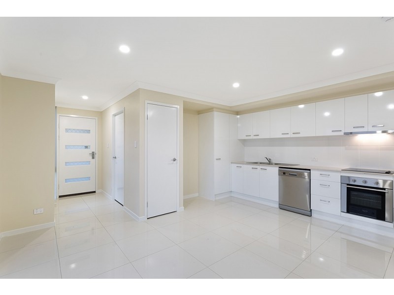 2/5 Magpie Drive, Cambooya QLD 4358