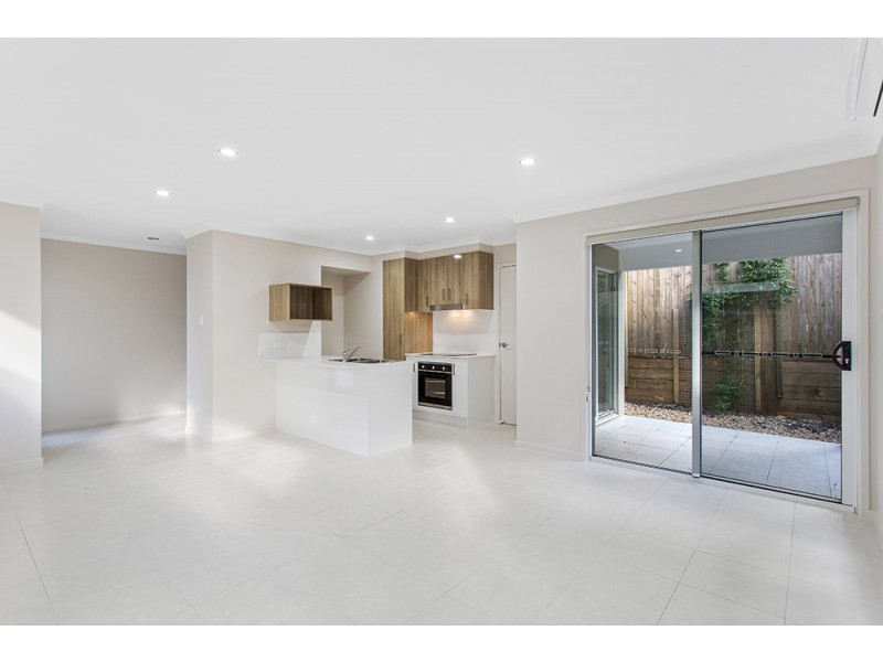 1/18-20 Victory Street, Newtown QLD 4350