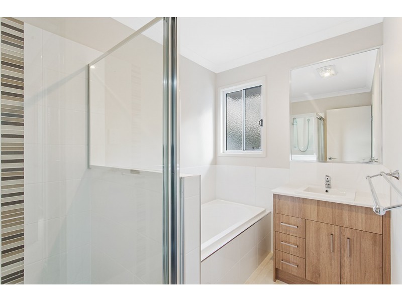 1/18-20 Victory Street, Newtown QLD 4350