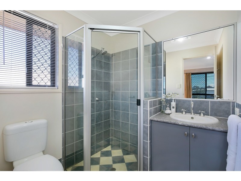 9 Kurrajong Court, Meringandan West QLD 4352