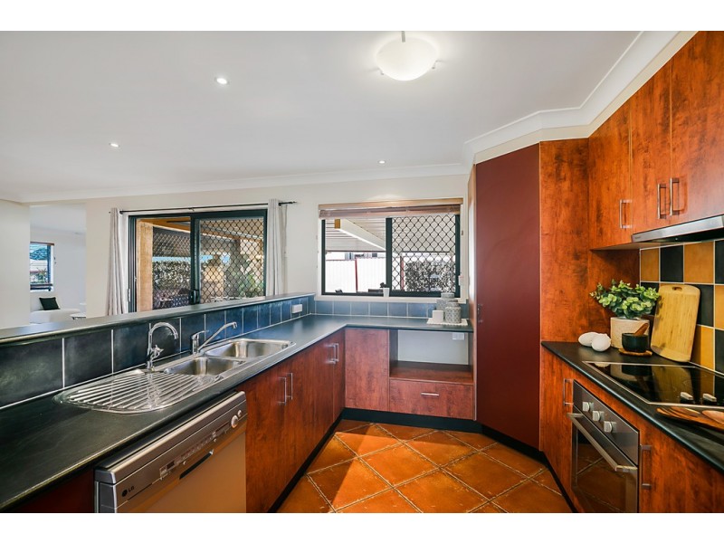 9 Kurrajong Court, Meringandan West QLD 4352
