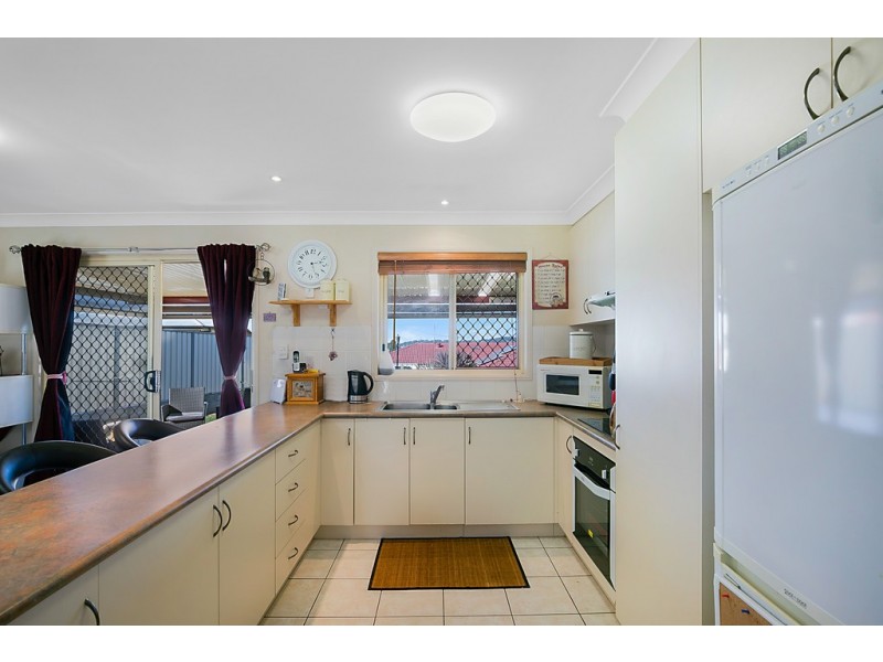 18 Duncan Street, Wilsonton Heights QLD 4350