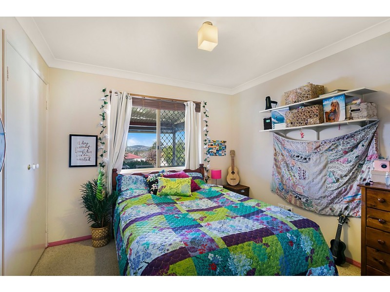 18 Duncan Street, Wilsonton Heights QLD 4350