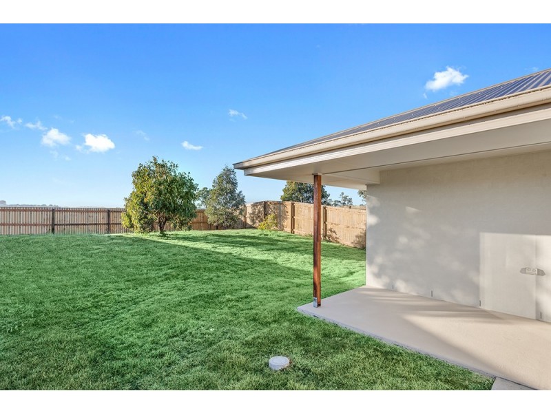 1/28 Magpie Drive, Cambooya QLD 4358