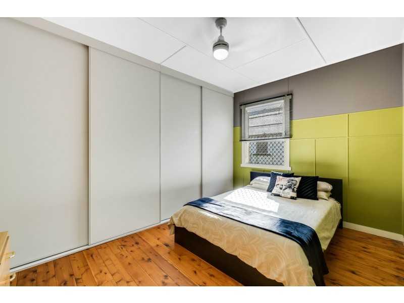 27 Seaton Street, South Toowoomba QLD 4350