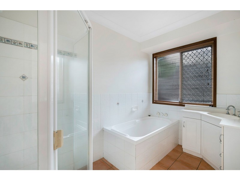 7 Kruiswijk Court, Middle Ridge QLD 4350