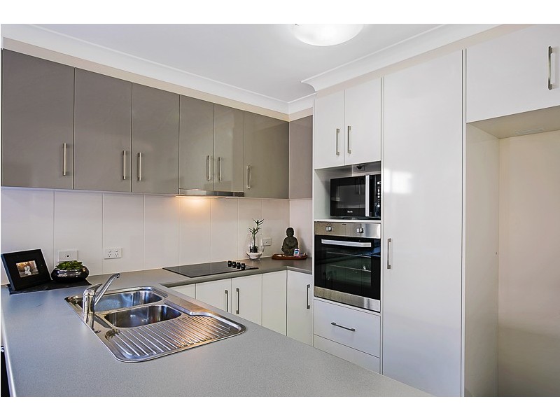 5/240 Bridge Street, Newtown QLD 4350