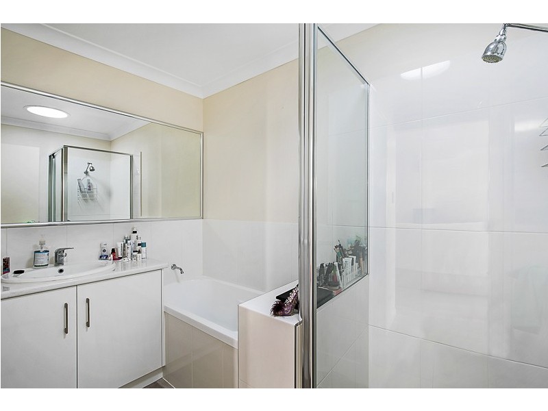 5/240 Bridge Street, Newtown QLD 4350