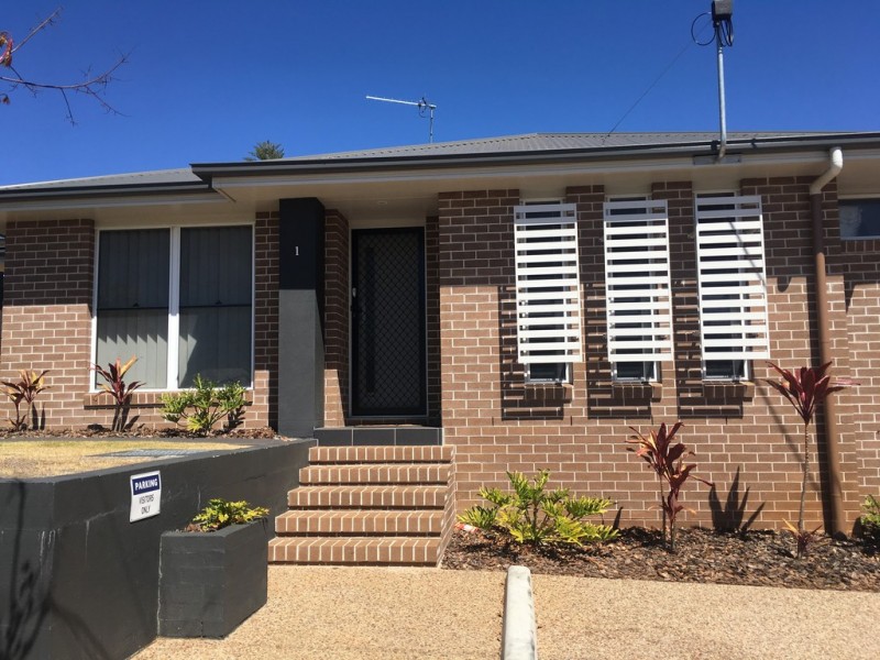 Unit 1/270a Bridge Street, Newtown QLD 4350
