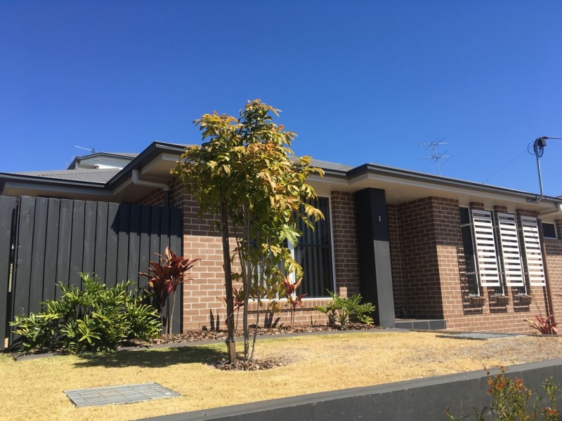 Unit 1/270a Bridge Street, Newtown QLD 4350