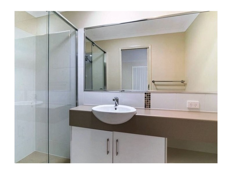 Unit 1/270a Bridge Street, Newtown QLD 4350