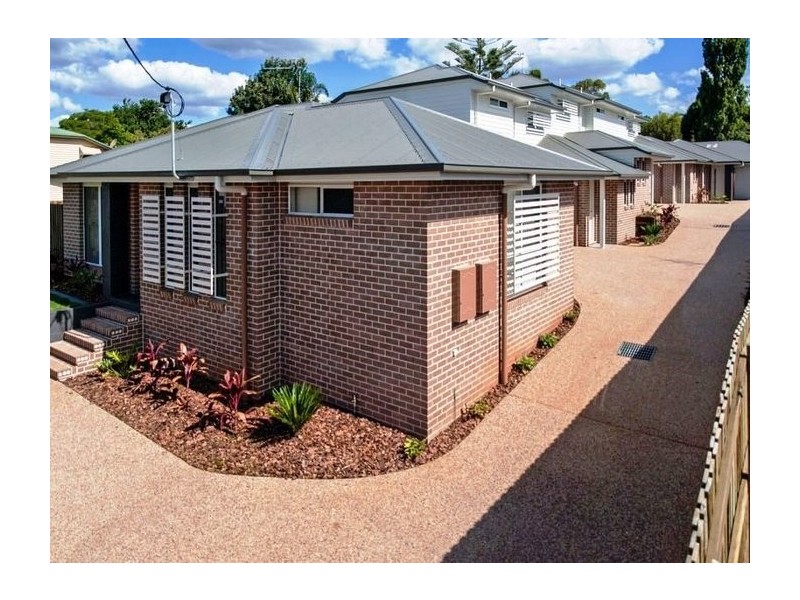Unit 1/270a Bridge Street, Newtown QLD 4350