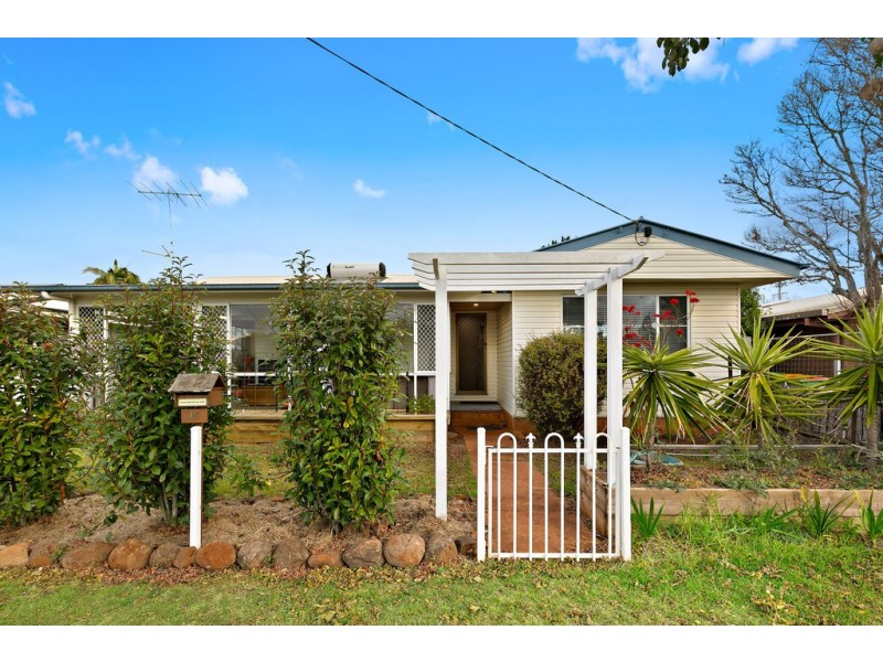 16 Fromalls Street, Harristown QLD 4350