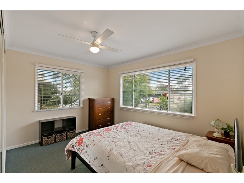 16 Fromalls Street, Harristown QLD 4350